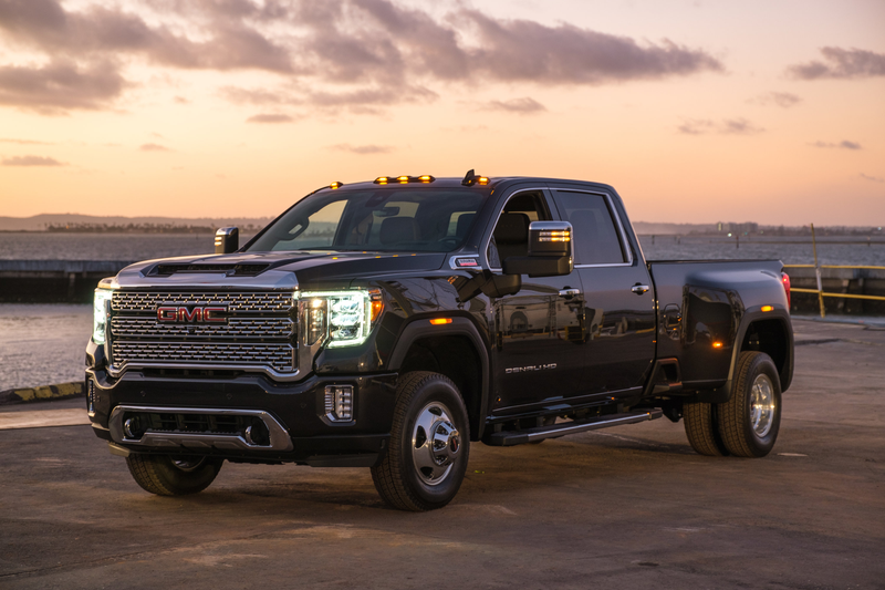 Illustration for article titled The 2020 GMC Sierra HD Adds Luxury and Loses That Face